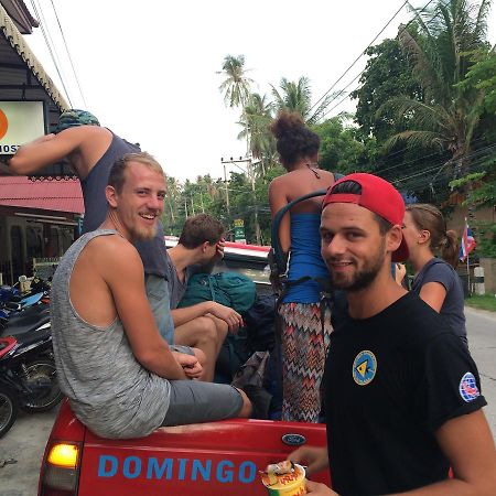 Domingo Hostel Phangan パンガン島 エクステリア 写真